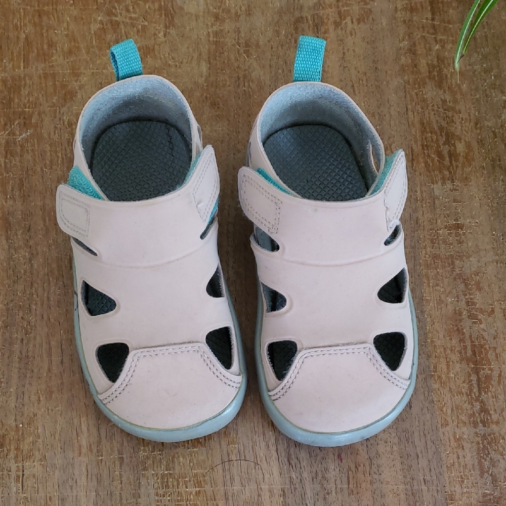Ten Little Sandals